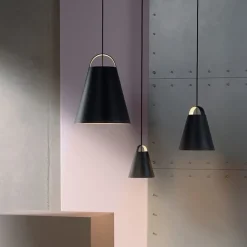 Above 250 Taklampa black