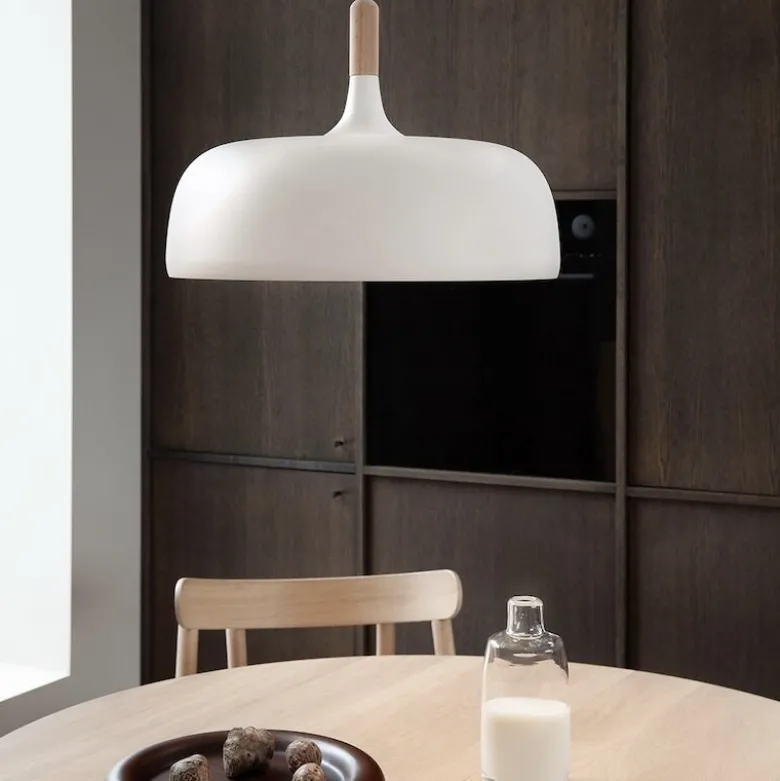 Acorn taklampa matt vit