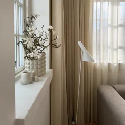 AJ Golvlampa white