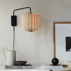 Alba vägglampa natur