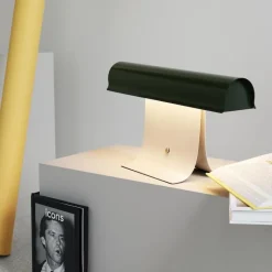 Archive L50 bordslampa mörkgrön/ljusgrå