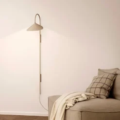 Arum swivel tall vägglampa kaschmir