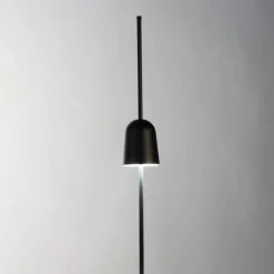 Ascent D78 bordslampa svart