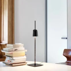 Ascent D78 bordslampa svart