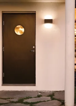 Asker vägglampa vit
