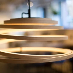 Aspiro 8000 Taklampa röd kabel