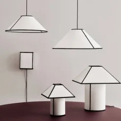 Ava Pyramid 450 bordslampa vit