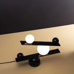 Balance bordslampa svart