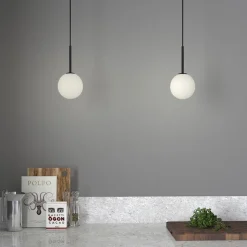 Ballon taklampa mattsvart