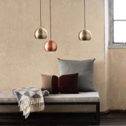 Ball Ø18 taklampa matt antique brass