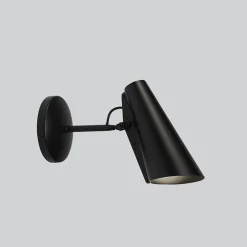 Birdy Short Vägglampa hel svart