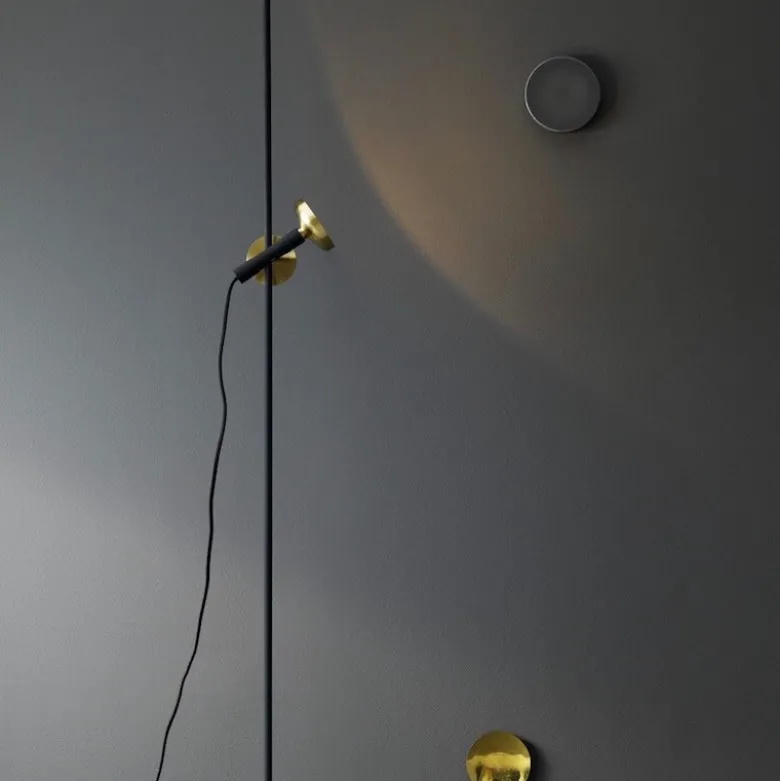 Blend 150 Floor lamp Jet black, brass