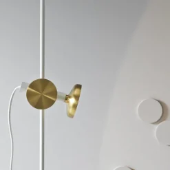 Blend 150 Floor lamp Traffic white, brass