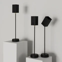 Box taklampa svart