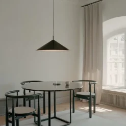 Brolly Ø70 taklampa anodiserad svart