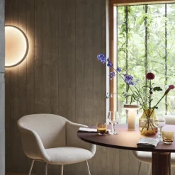Calm Ø50 vägglampa vit/svart