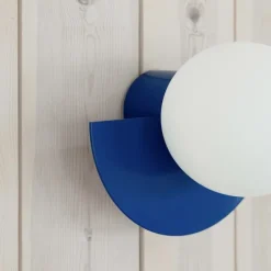 Candy big circle 180 L vägglampa Electric Blue