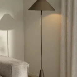 Cannes golvlampa mocha