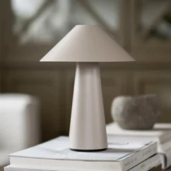 Cannes IP44 portabel bordslampa mud