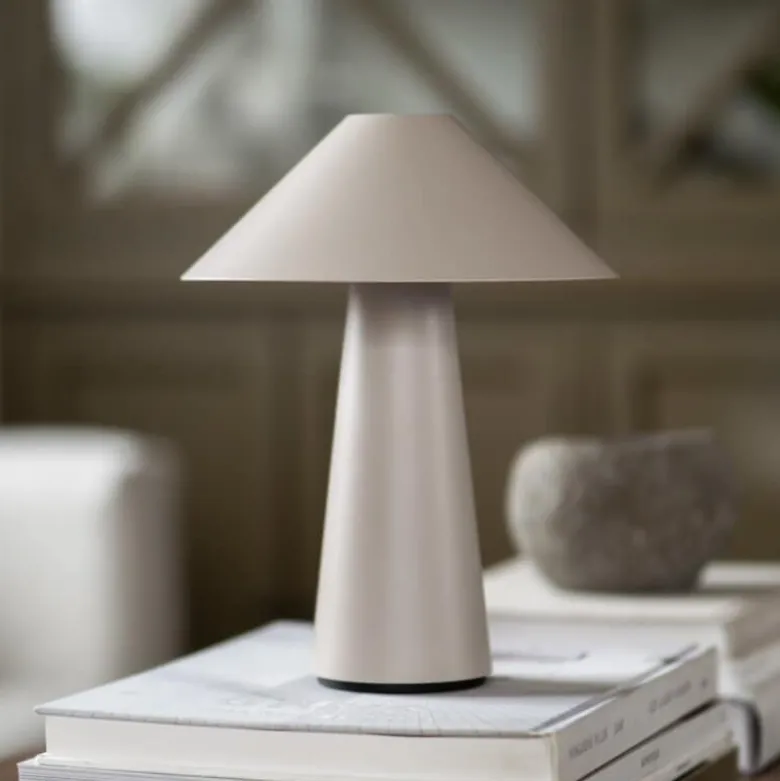 Cannes IP44 portabel bordslampa mud