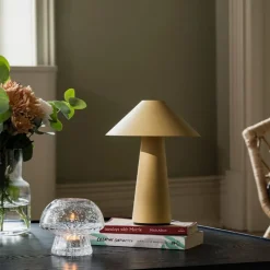 Cannes 32 Portabel bordslampa Mud IP54