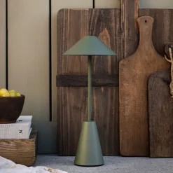 Cannes 32 Portabel bordslampa Mossgrön IP54