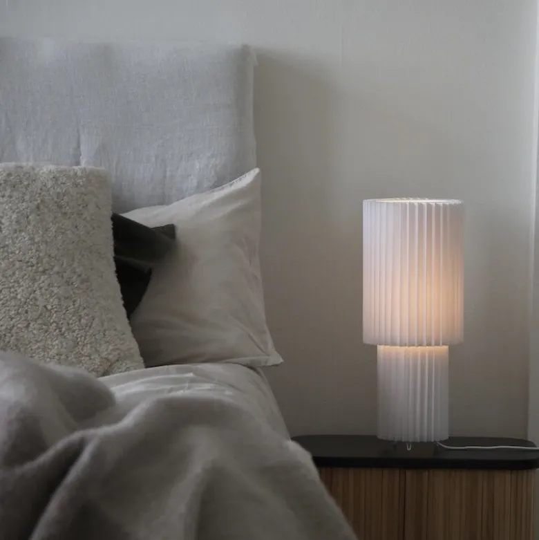 Catis 45 cm bordslampa vit