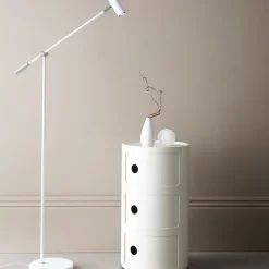 Cato golvlampa dimbar mattvit/aluminium