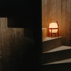 Cestita alubat portabel bordslampa rödorange