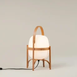Cestita bordslampa opalglas
