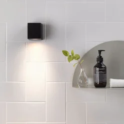 Chios 80 vägglampa IP44 matt grå