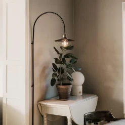 Cobbler 150 vägglampa rök/svart
