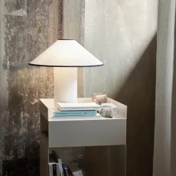 Colette ATD6 Bordslampa vit/svart