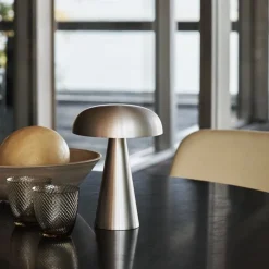 Como SC53 Portabel bordslampa aluminium