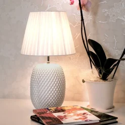 Cornelia bordslampa pärlemor