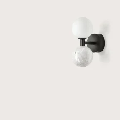 Dalt vägglampa mattsvart/vit marmor