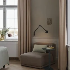 Dedicate L2 vägglampa svart