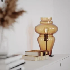 Dolores bordslampa konjak