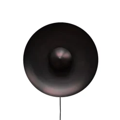Dusk vägglampa burned black