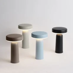 Ease portable bordslampa Svart