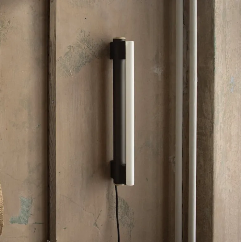 Eiffel 500 single vägglampa gun metal