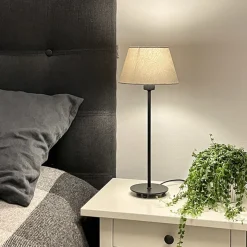 Ester lampfot svart