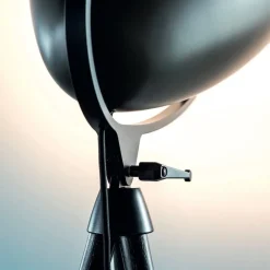 Faro next golvlampa svart/svart ek
