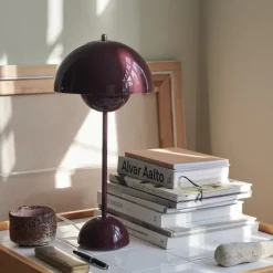 Flowerpot VP3 bordslampa Dark Plum