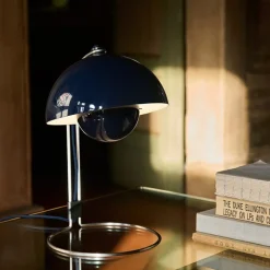 Flowerpot VP4 Bordslampa Steel Blue