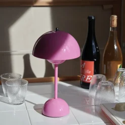 Flowerpot VP9 portabel bordslampa Tangy pink