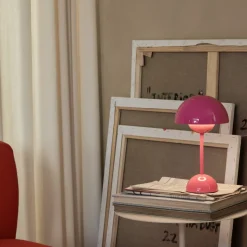 Flowerpot VP9 portabel bordslampa Tangy pink