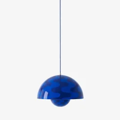 Flowerpot VP2 taklampa cobalt blue & twilight blue pattern