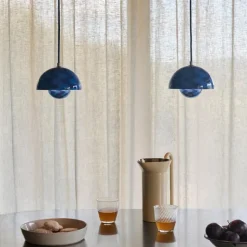 Flowerpot VP10 taklampa cobalt blue & blue pattern