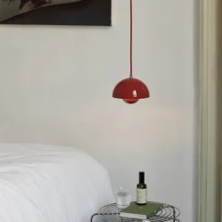 Flowerpot VP10 taklampa Vermilion Red